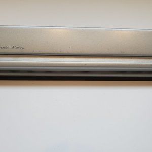 Franklin Covey Monarch Hole Punch